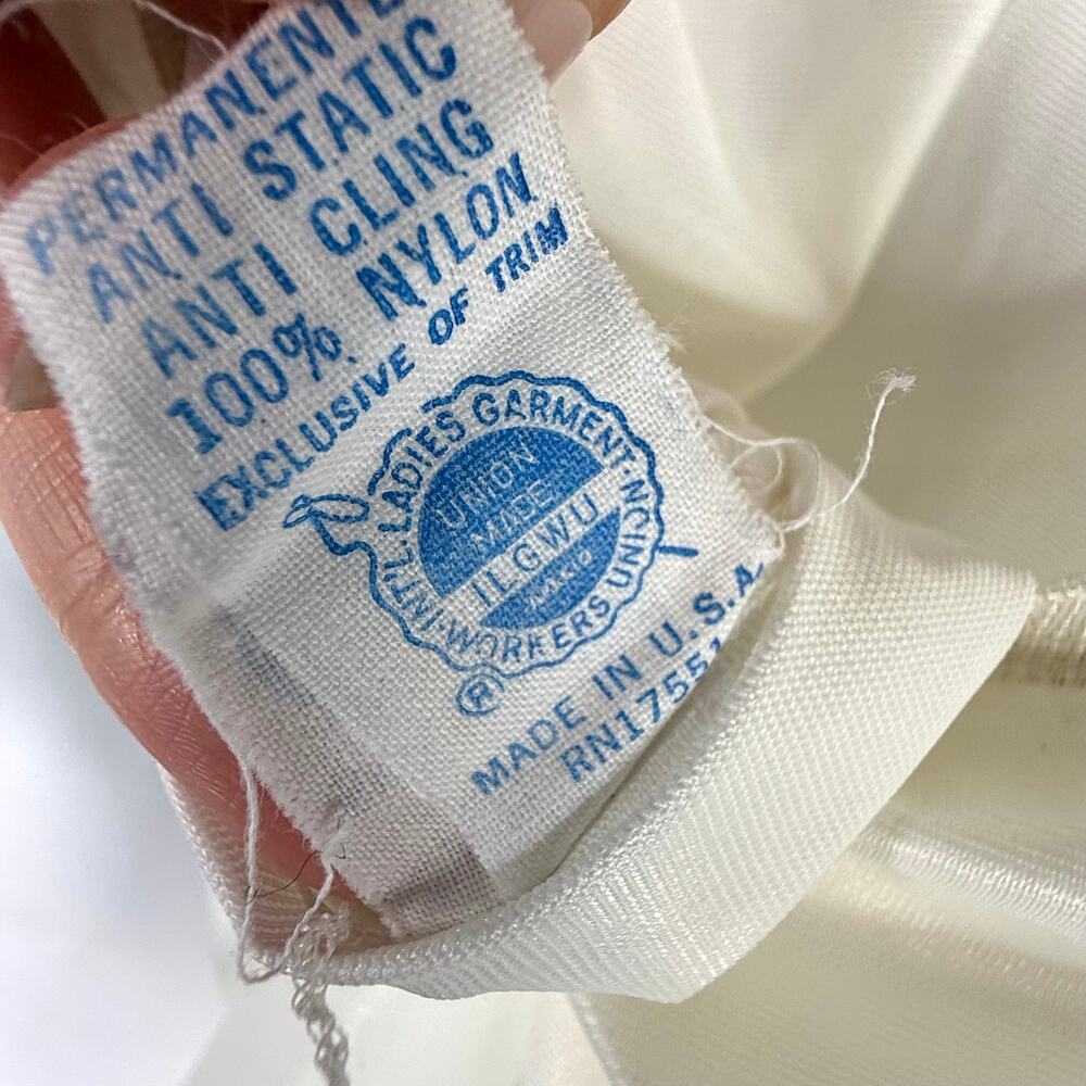 Vintage 70s Opalaire Dupon Antron III Long White Skirt Slip WIth Ruffle Hem M - Picture 6 of 6
